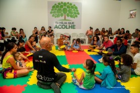 SEMANA DO BEBÊ 2023 - Objetos se transformam em instrumentos durante atividade de musicalização na primeira infância
