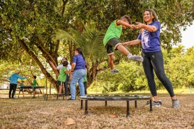 Alunos celebram Dia Nacional do Surdo com atividades recreativas na Praça do Mirandinha