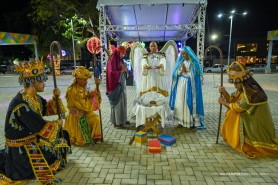 PRESÉPIO VIVO - Praça do Picote recebe espetáculo a céu aberto e apresentação emociona o público