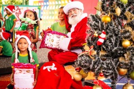 Campanha “Papai Noel dos Correios” leva alegria e presentes para as escolas do campo da rede municipal