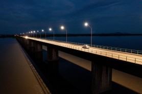 Prefeitura instala iluminação de LED na Ponte dos Macuxi