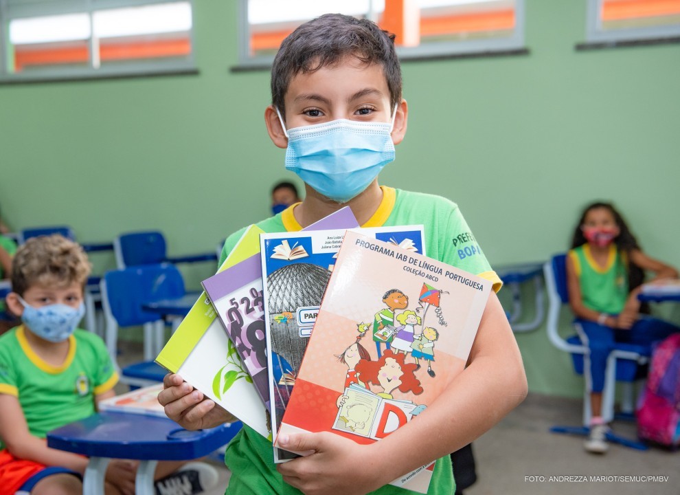 Material educativo oferece orientações à temática indígena  Secretaria  Municipal de Educação - Secretaria Municipal de Educação