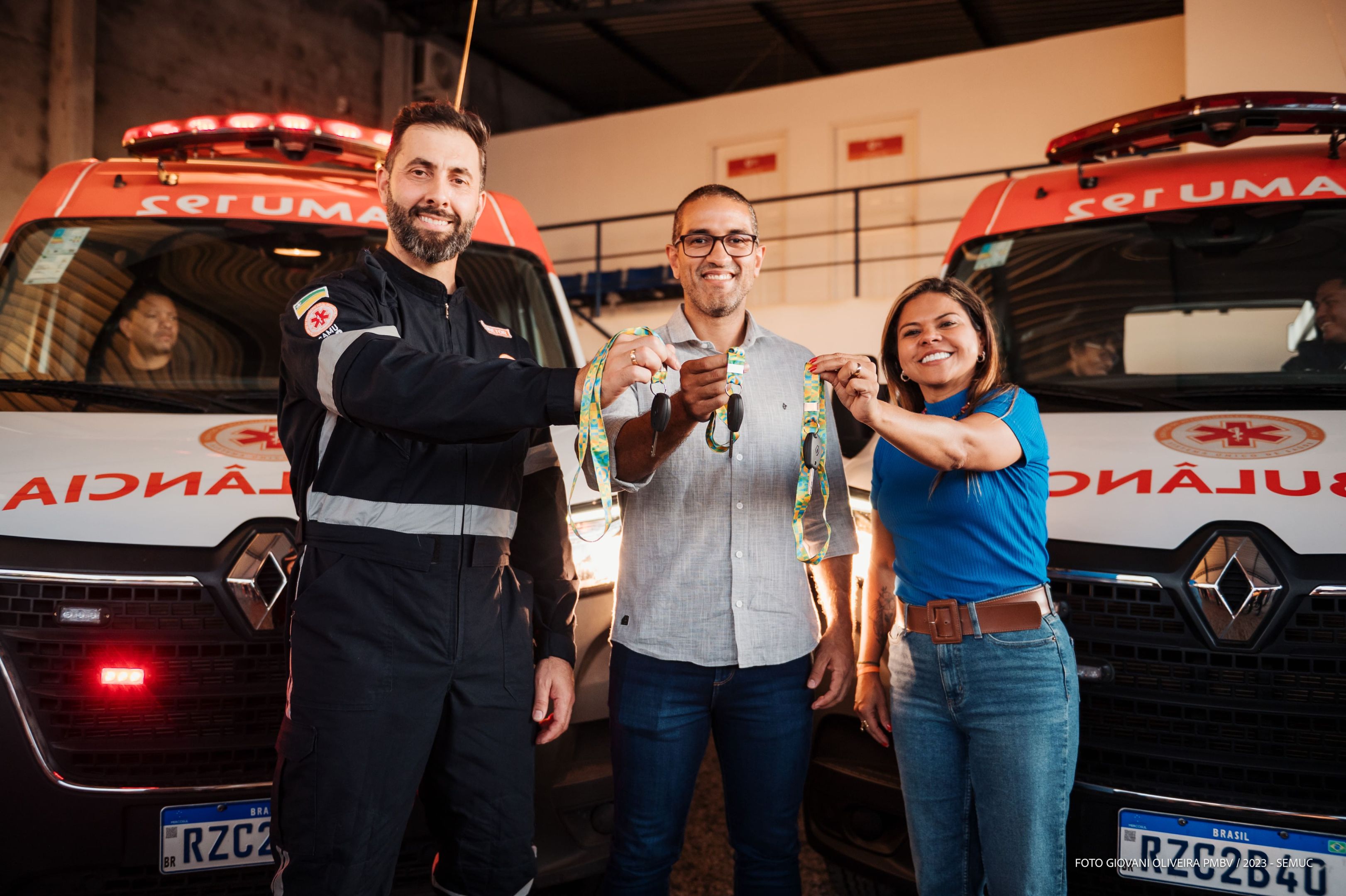 Entrega de Ambulâncias do SAMU - Ft Giovani Oliveira